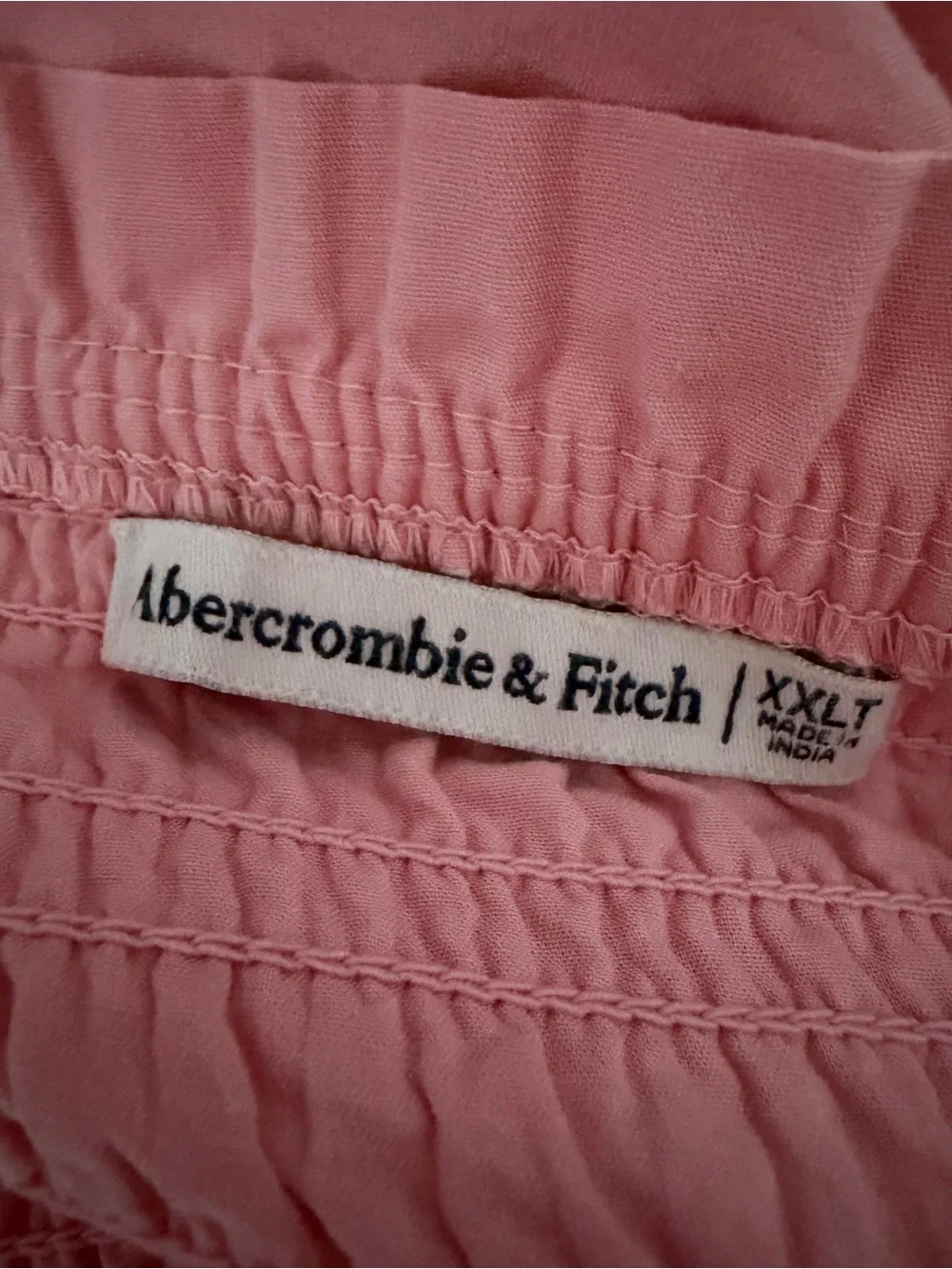 Abercrombie & Fitch xxl spring neckline
